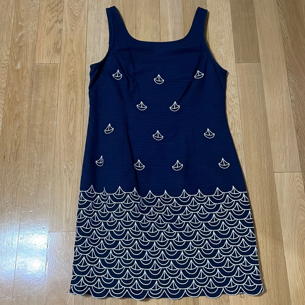 Lilly Pulitzer Navy Blue & White Sleeveless Sailboat Shift Dress